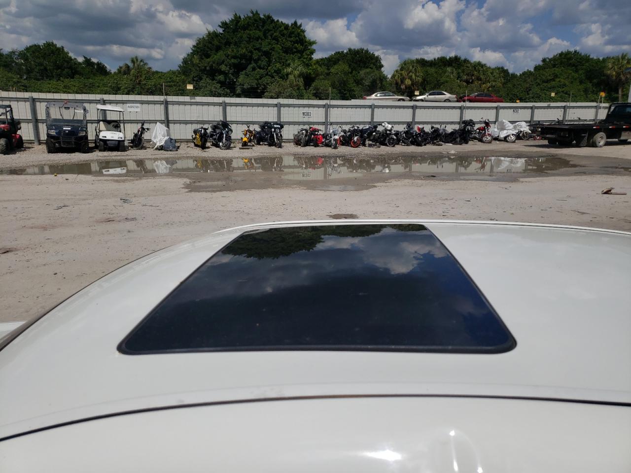 Photo 9 from auction – 1997 MERCEDES-BENZ E 320 with VIN WDBJF55FXVA429191