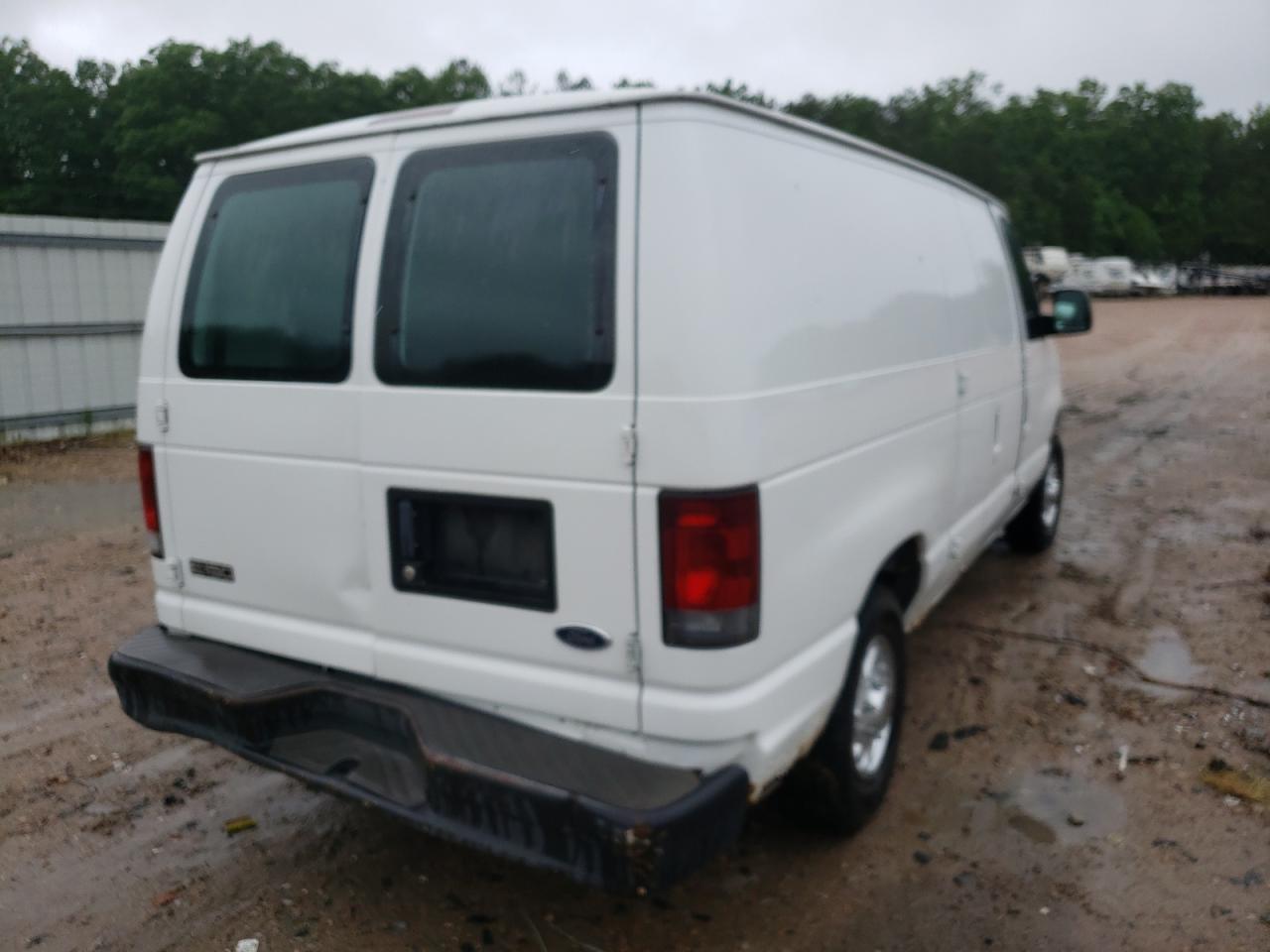 Photo 4 from auction – 2003 FORD ECONOLINE with VIN 1FTRE14273HA12775