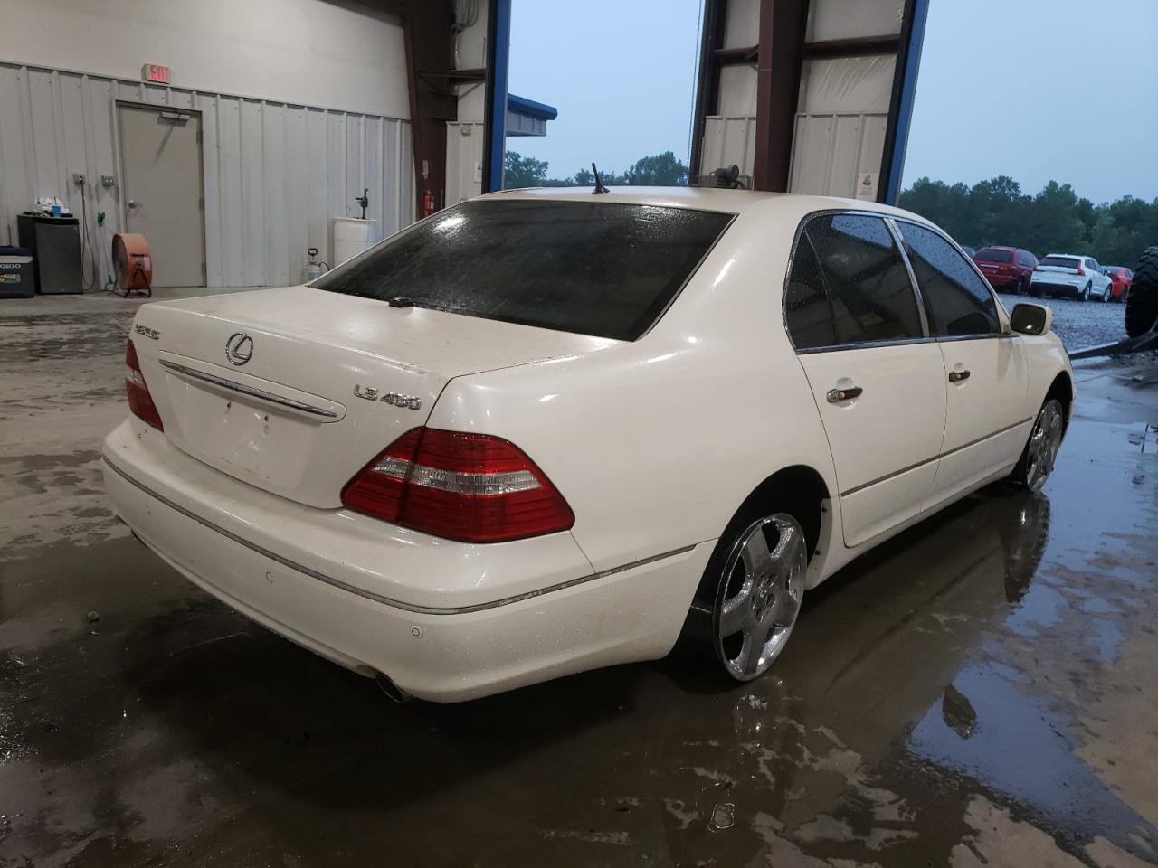 Photo 4 from auction – 2005 LEXUS LS 430 with VIN JTHBN36F755025297