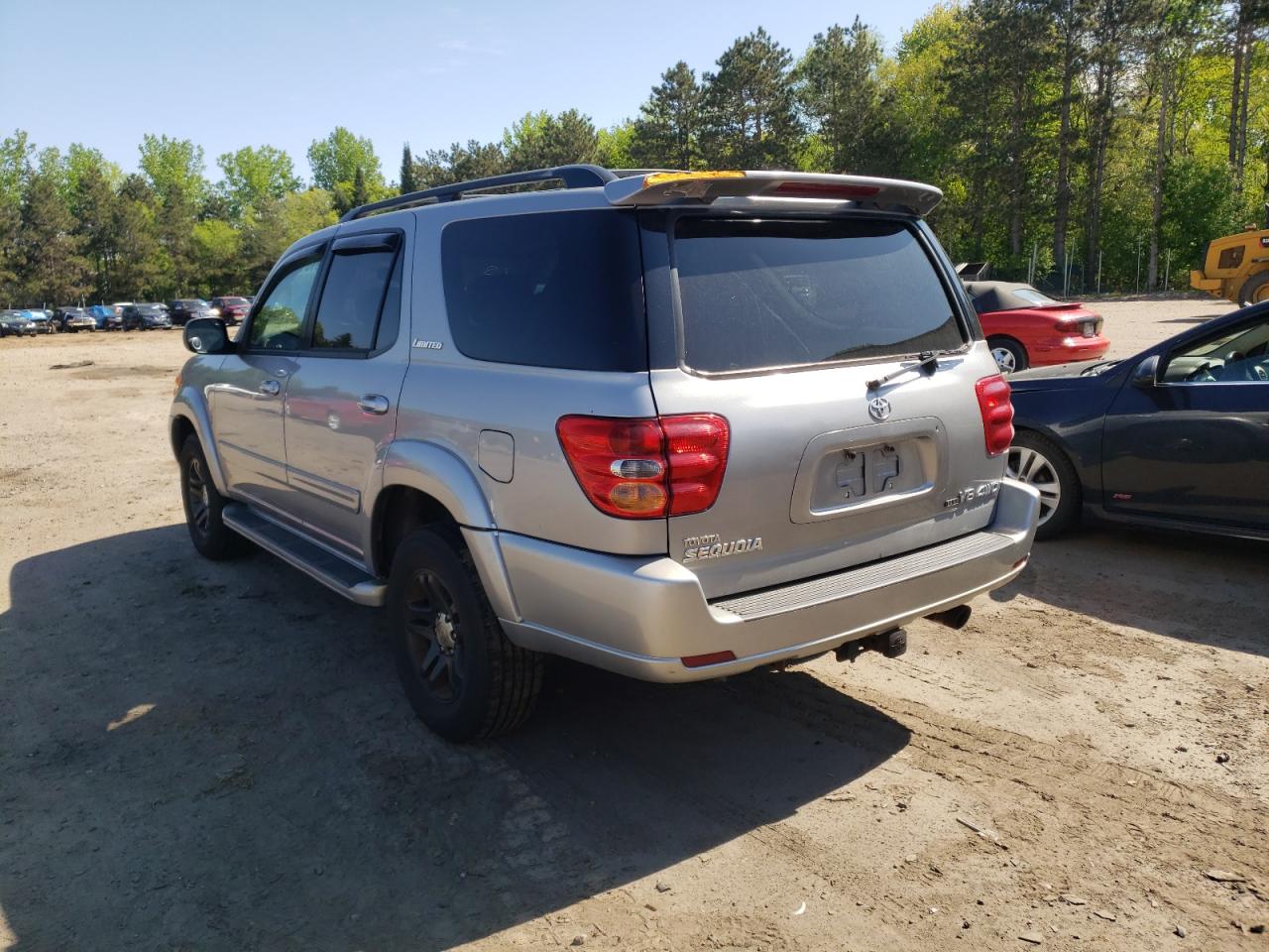 Photo 3 from auction – 2004 TOYOTA SEQUOIA LI with VIN 5TDBT48A44S216912