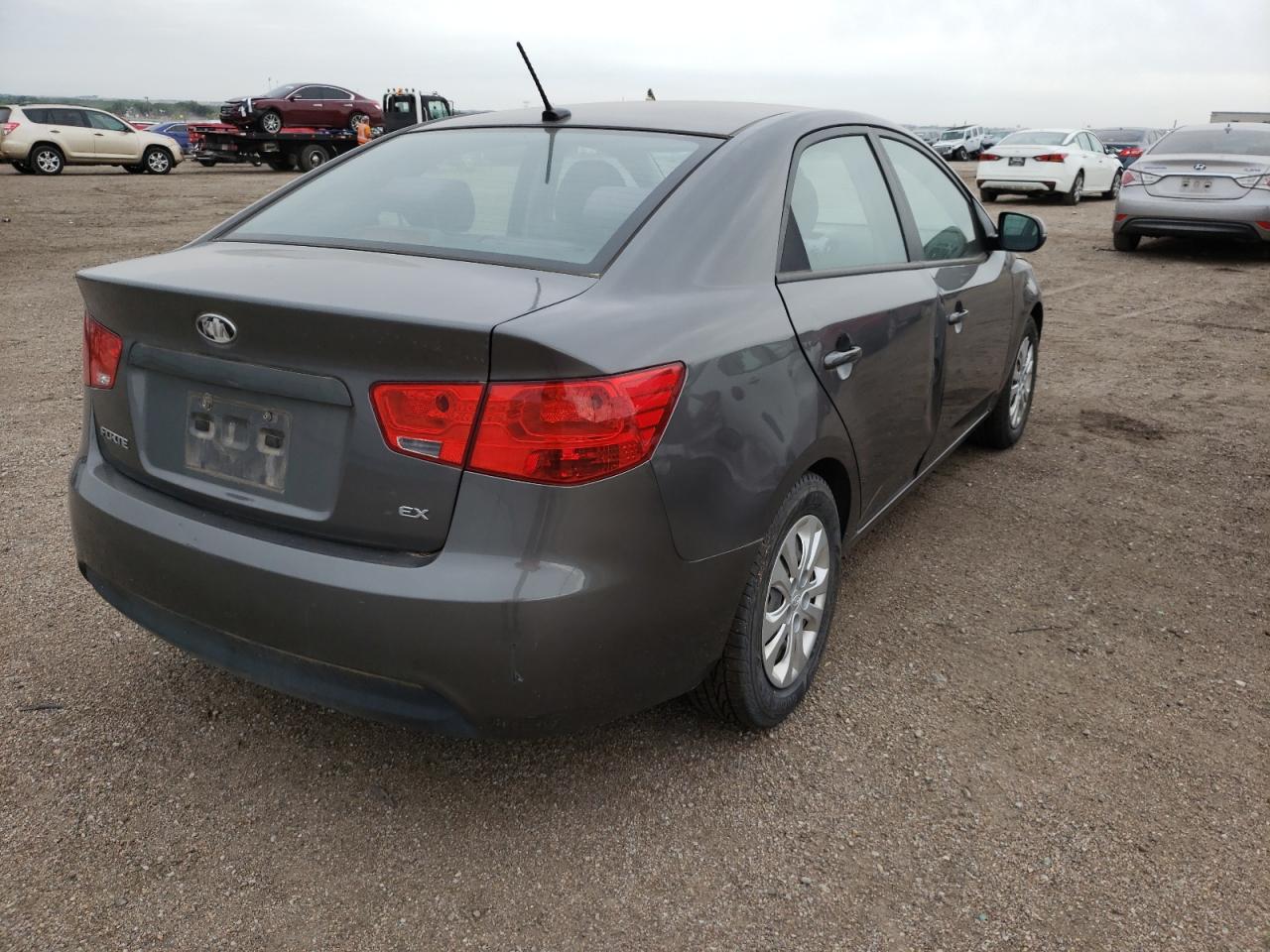 Photo 4 from auction – 2013 KIA FORTE EX with VIN KNAFU4A22D5734439