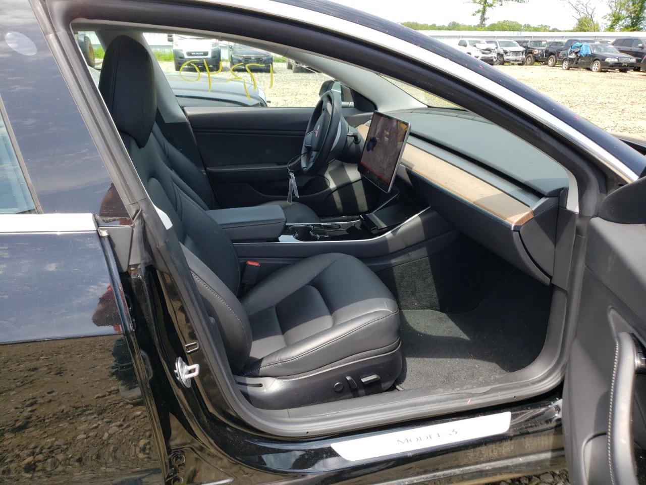 Photo 19 from auction – 2019 TESLA MODEL 3 with VIN 5YJ3E1EA2KF313464