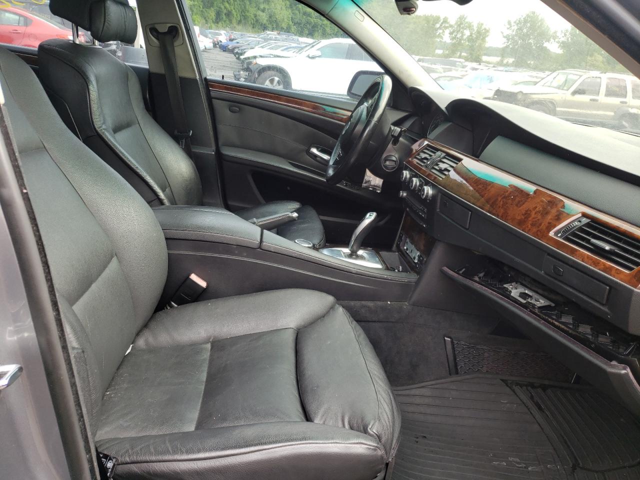 Photo 19 from auction – 2008 BMW 535 I with VIN WBANW13508CZ73677