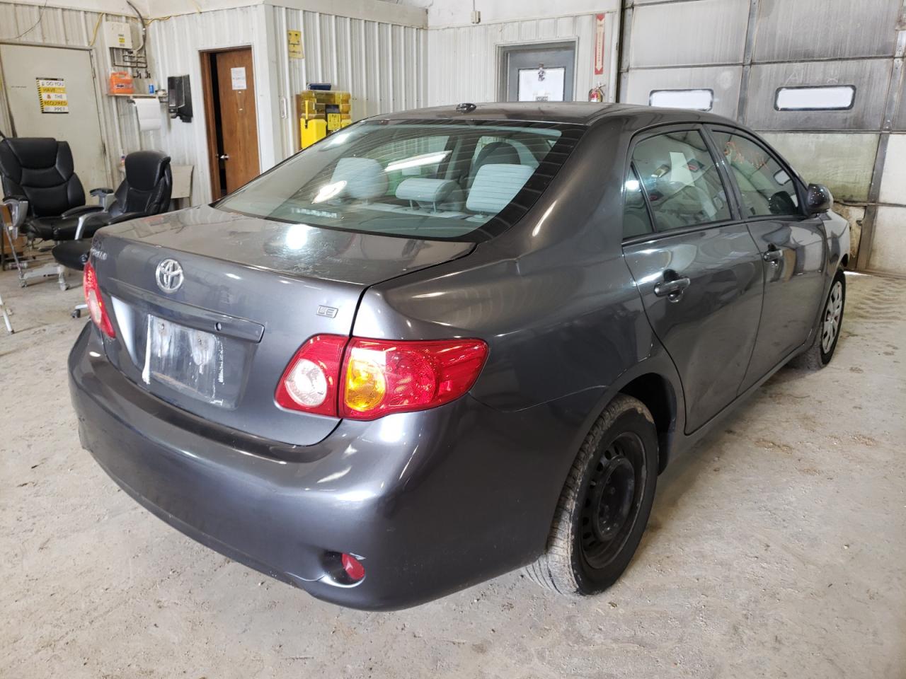 Photo 4 from auction – 2010 TOYOTA COROLLA BA with VIN 2T1BU4EE2AC490604
