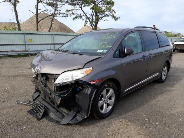 Photo 2 from auction – 2014 TOYOTA SIENNA LE with VIN 5TDKK3DC6ES480008