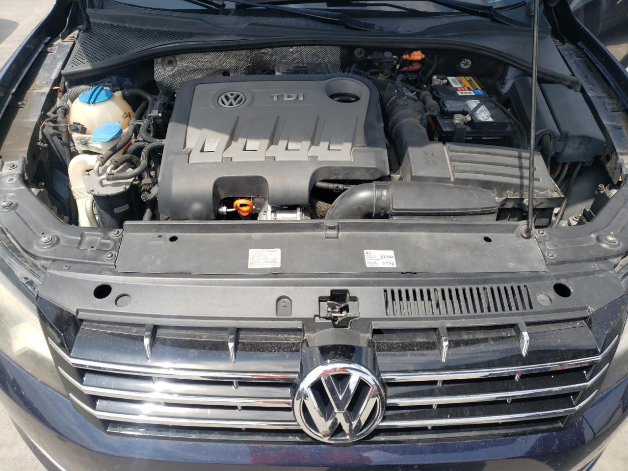 Photo 7 from auction – 2012 VOLKSWAGEN PASSAT SE with VIN 1VWBN7A39CC046843