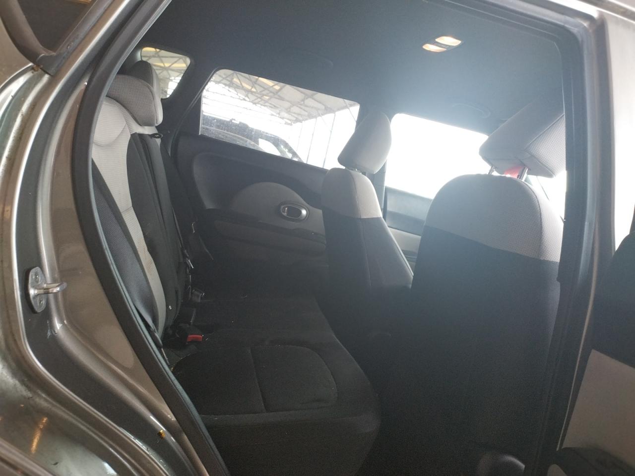 Photo 6 from auction – 2014 KIA SOUL with VIN KNDJN2A26E7028160