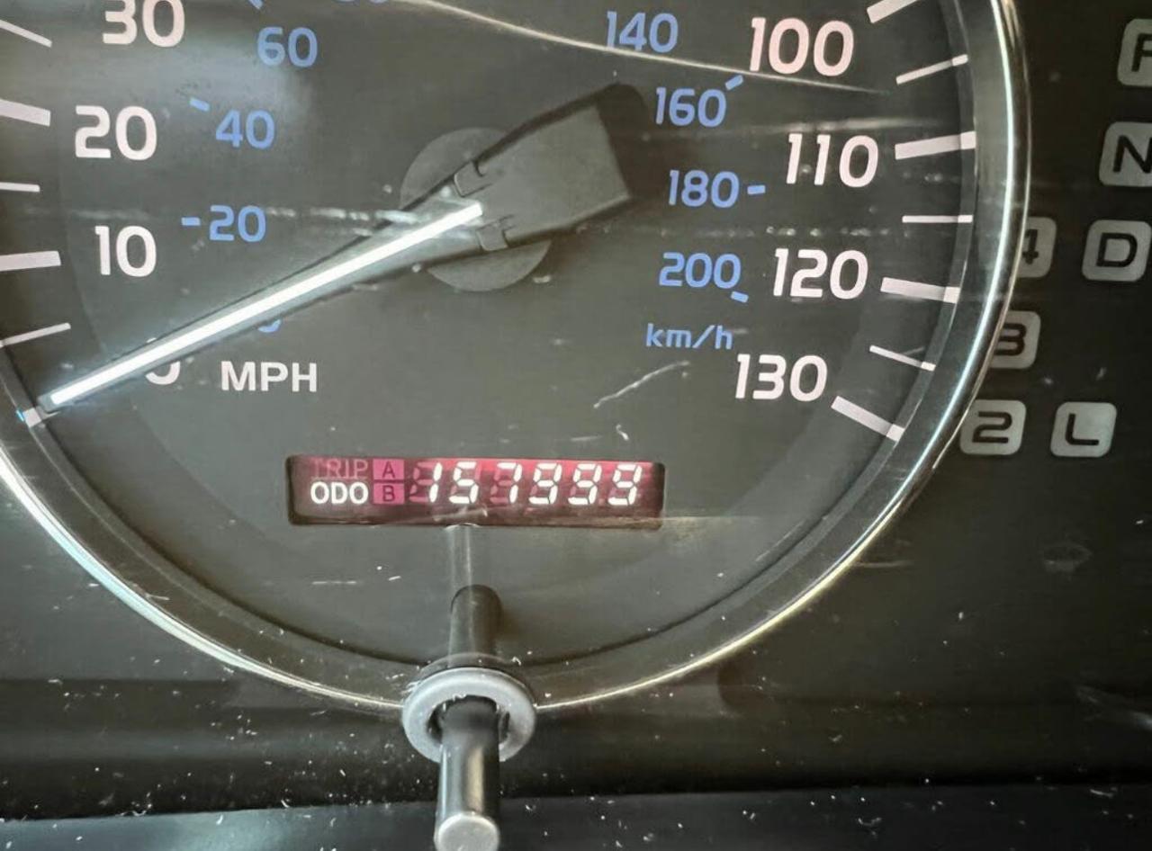 صورة رقم 8 من المزاد - 2004 LEXUS LX 470 مع VIN JTJHT00W743539392
