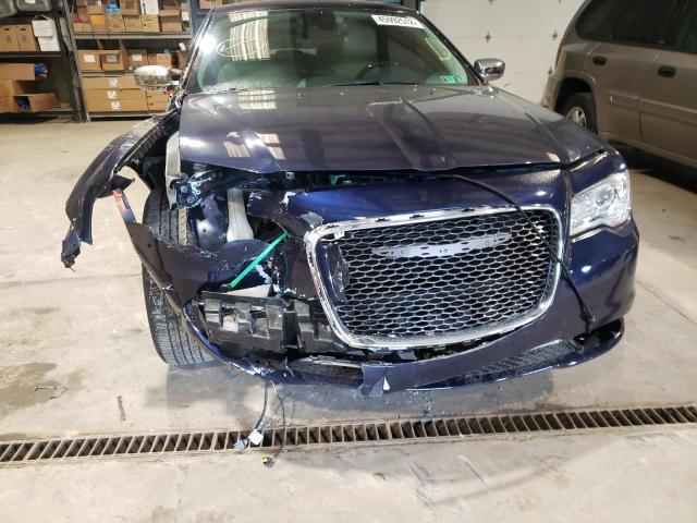Photo 9 from auction – 2016 CHRYSLER 300C with VIN 2C3CCAKG0GH130388