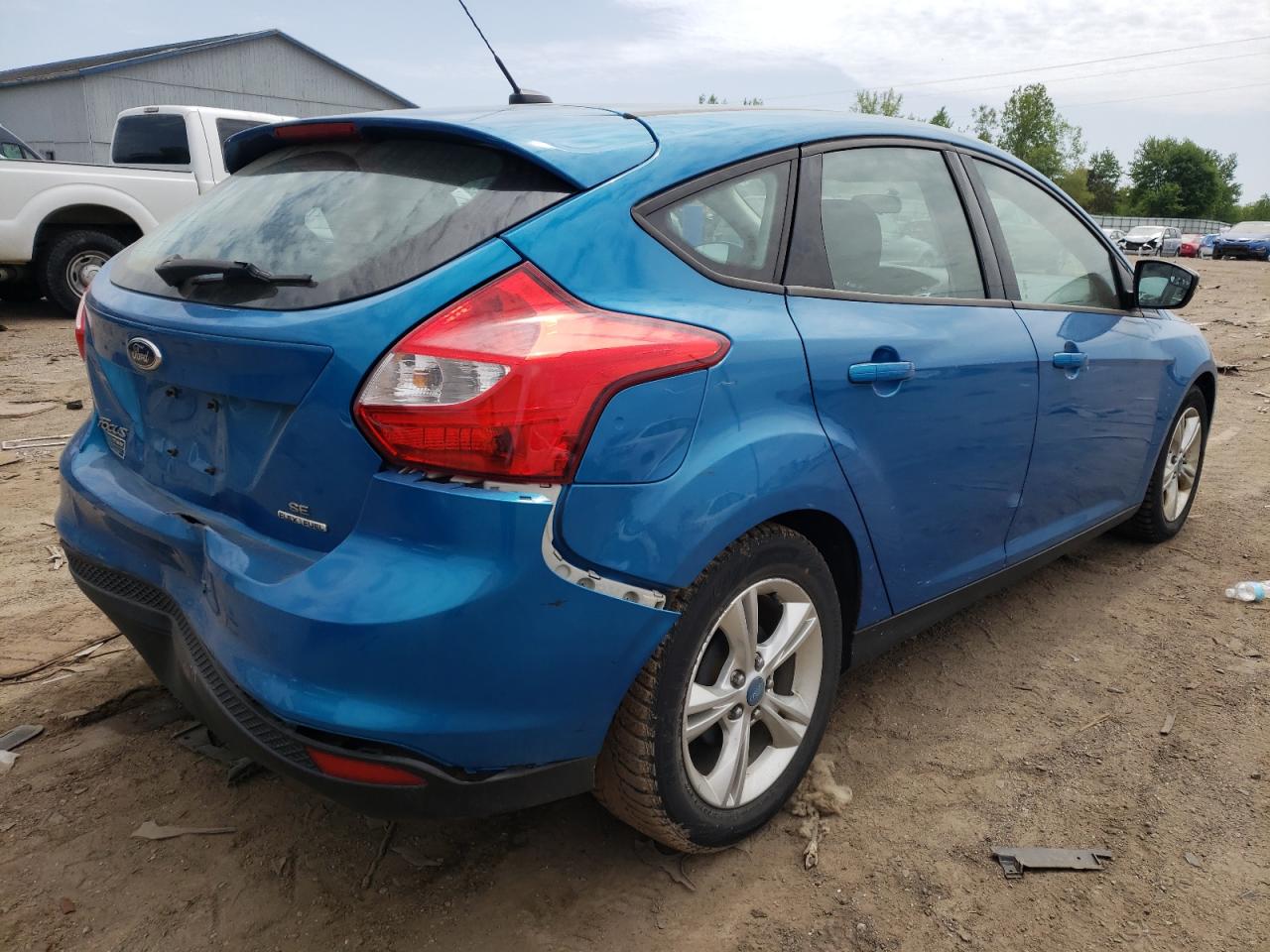Photo 4 from auction – 2013 FORD FOCUS SE with VIN 1FADP3K21DL169175