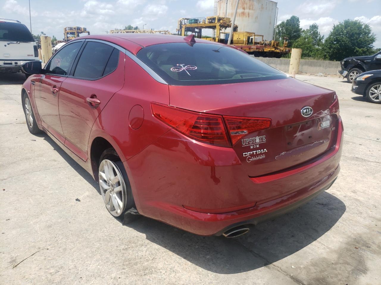 Photo 16 from auction – 2011 KIA OPTIMA LX with VIN KNAGM4A74B5069525
