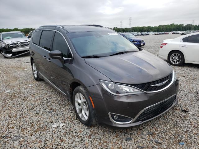 CHRYSLER PACIFICA T 2017 with VIN 2C4RC1EG2HR748597 - Photo from auction