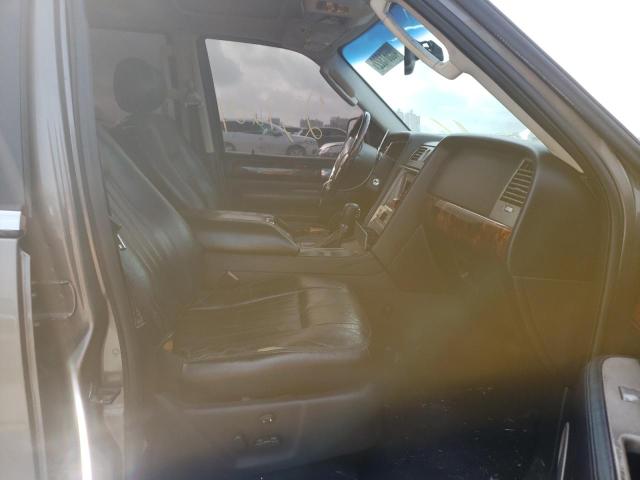 Photo 5 from auction – 2003 LINCOLN NAVIGATOR with VIN 5LMFU28R33LJ45526