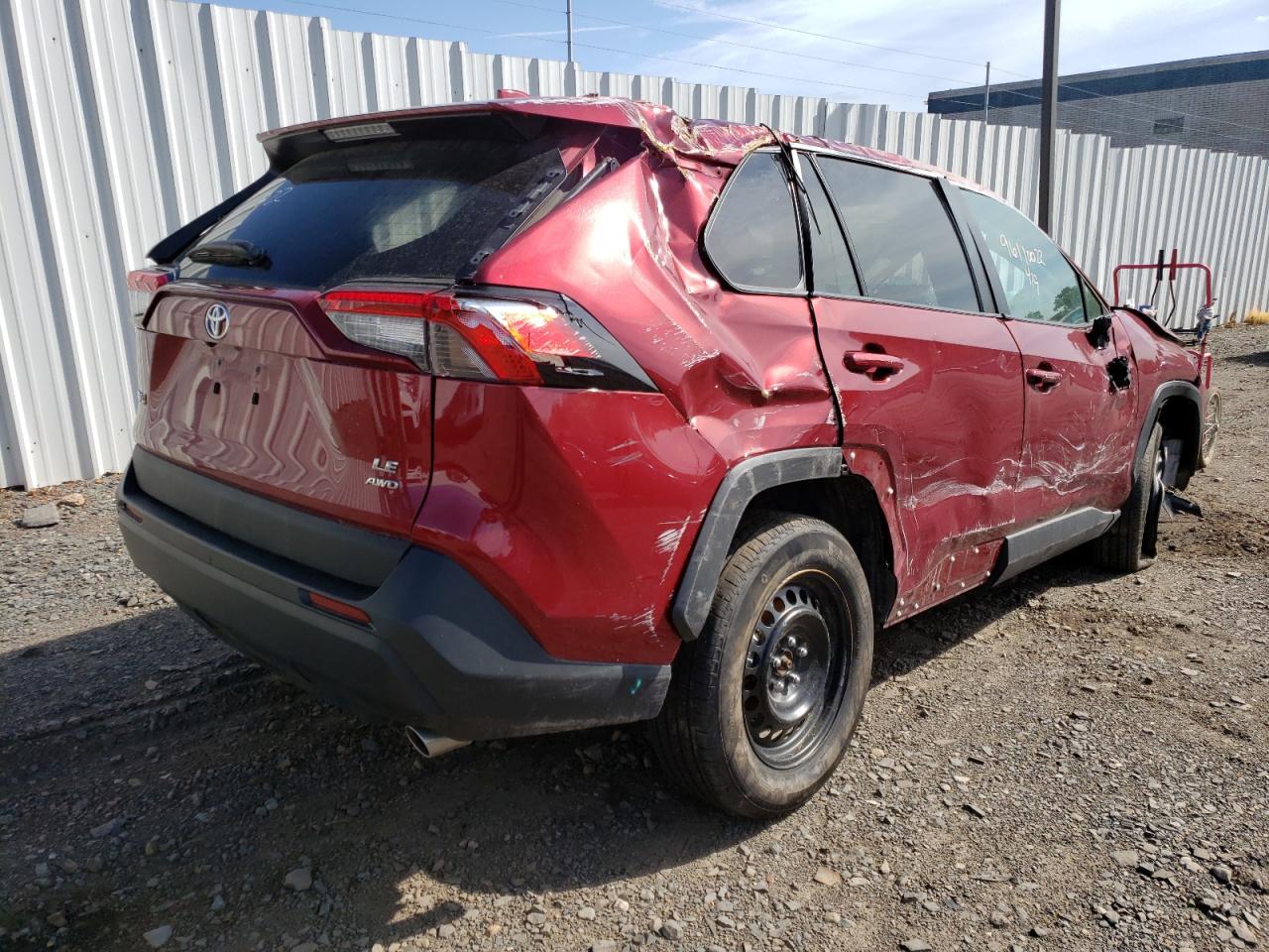 Photo 4 from auction – 2021 TOYOTA RAV4 LE with VIN 2T3F1RFV8MW183955