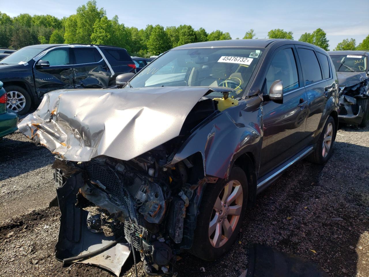 Photo 2 from auction – 2011 MITSUBISHI OUTLANDER with VIN JA4JT5AX8BU014254