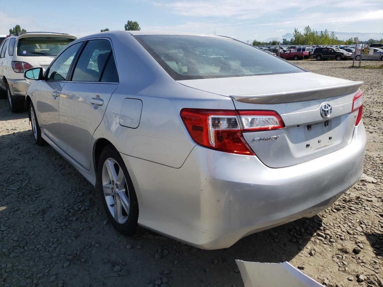 Photo 3 from auction – 2014 TOYOTA CAMRY L with VIN 4T1BF1FK7EU387177