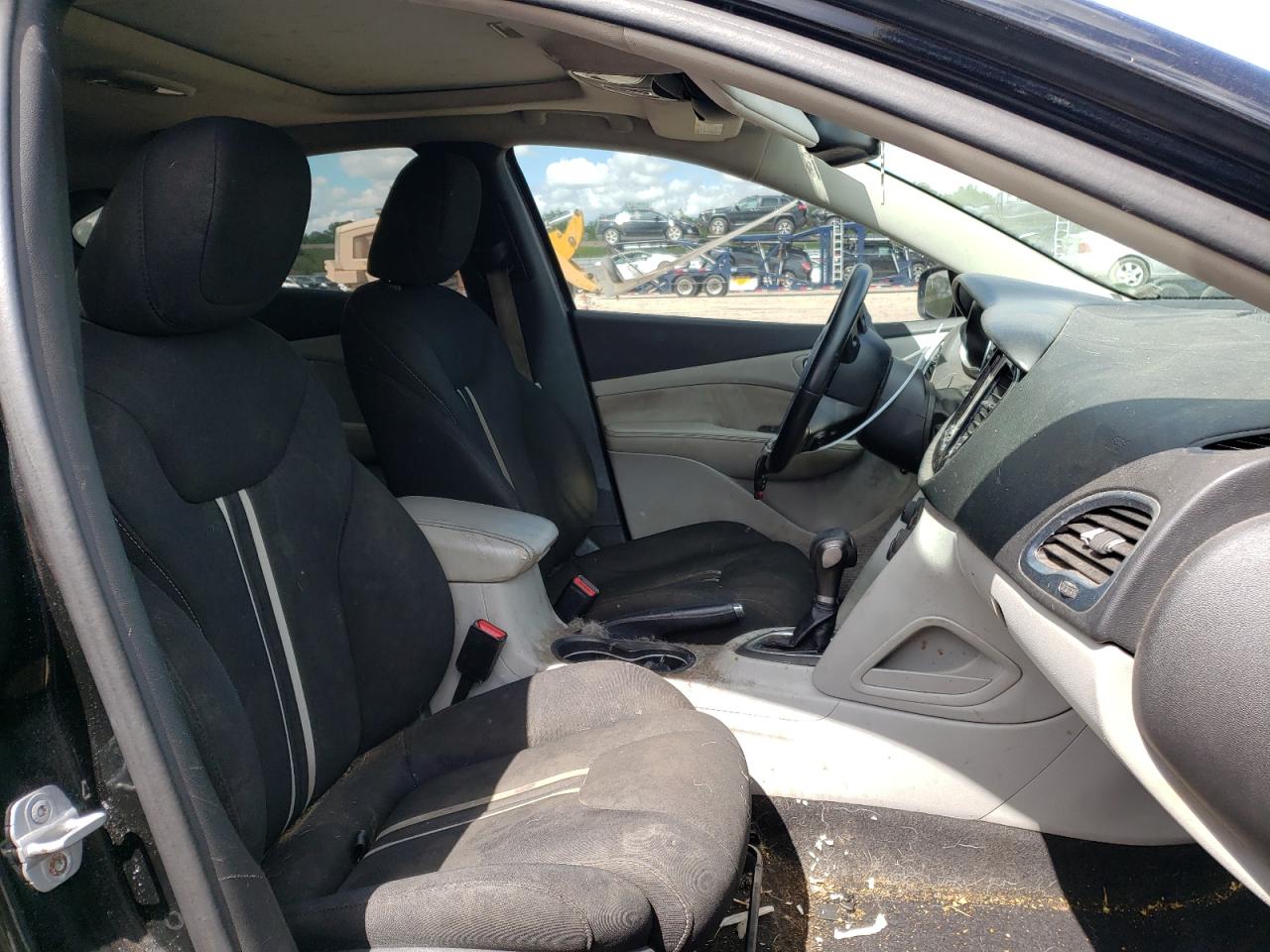 Photo 5 from auction – 2013 DODGE DART SXT with VIN 1C3CDFBA8DD338176