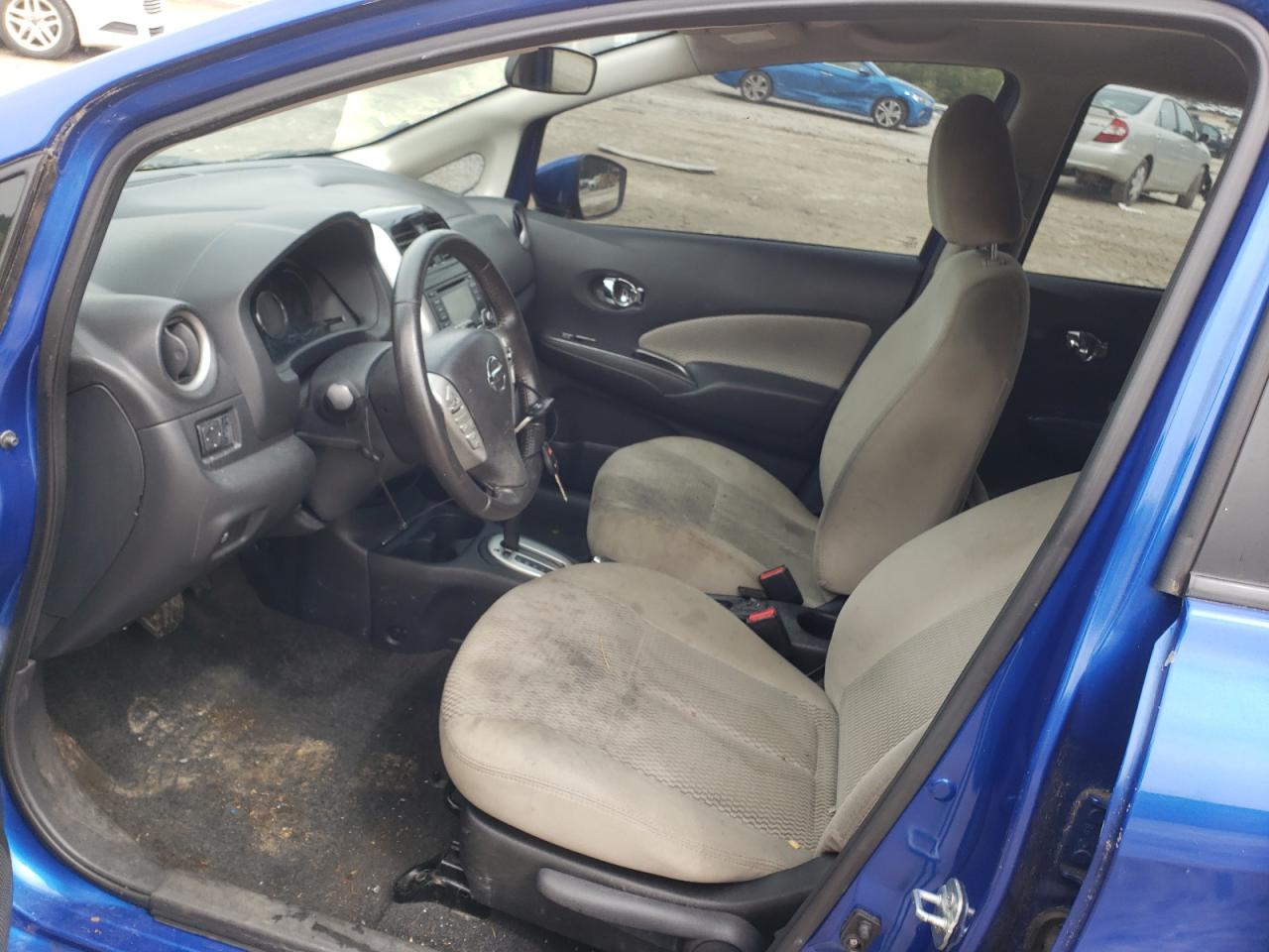 Photo 5 from auction – 2015 NISSAN VERSA NOTE with VIN 3N1CE2CP1FL387353