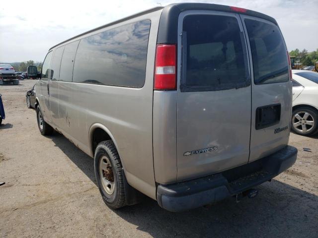 Photo 3 from auction – 2003 CHEVROLET EXPRESS 35 with VIN 1GNHG39U831153883