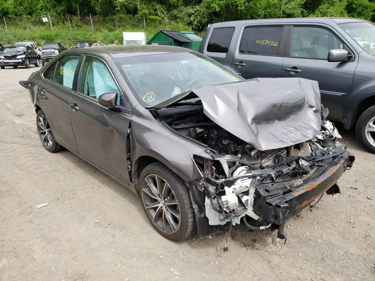 TOYOTA CAMRY LE 2015 with VIN 4T1BF1FK2FU014338 - Photo from auction