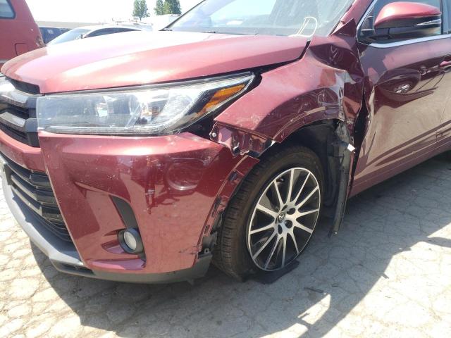 Photo 9 from auction – 2018 TOYOTA HIGHLANDER with VIN 5TDJZRFH3JS558385