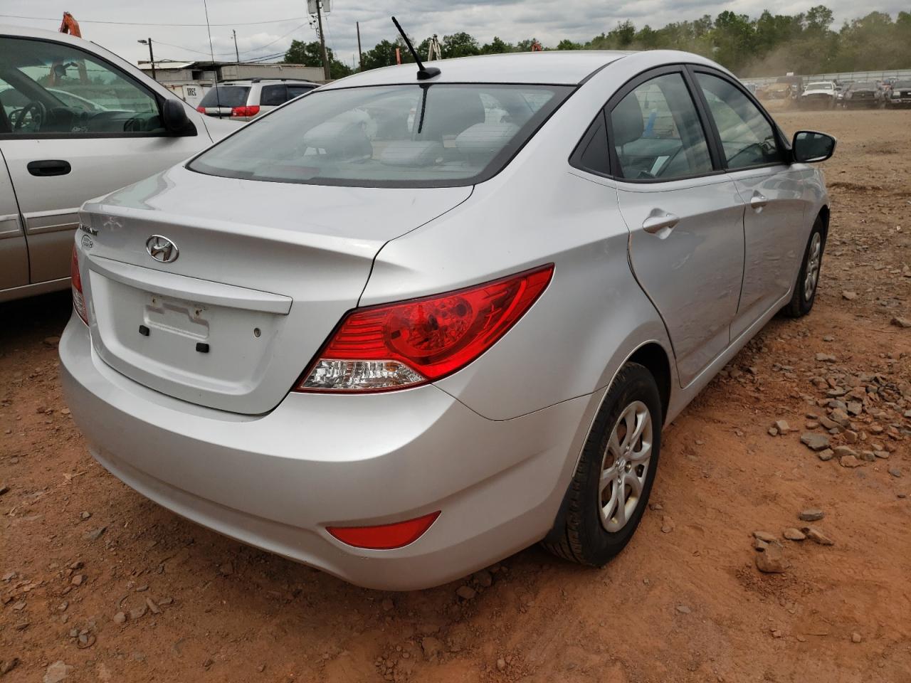 Photo 4 from auction – 2012 HYUNDAI ACCENT GLS with VIN KMHCT4AE0CU218521