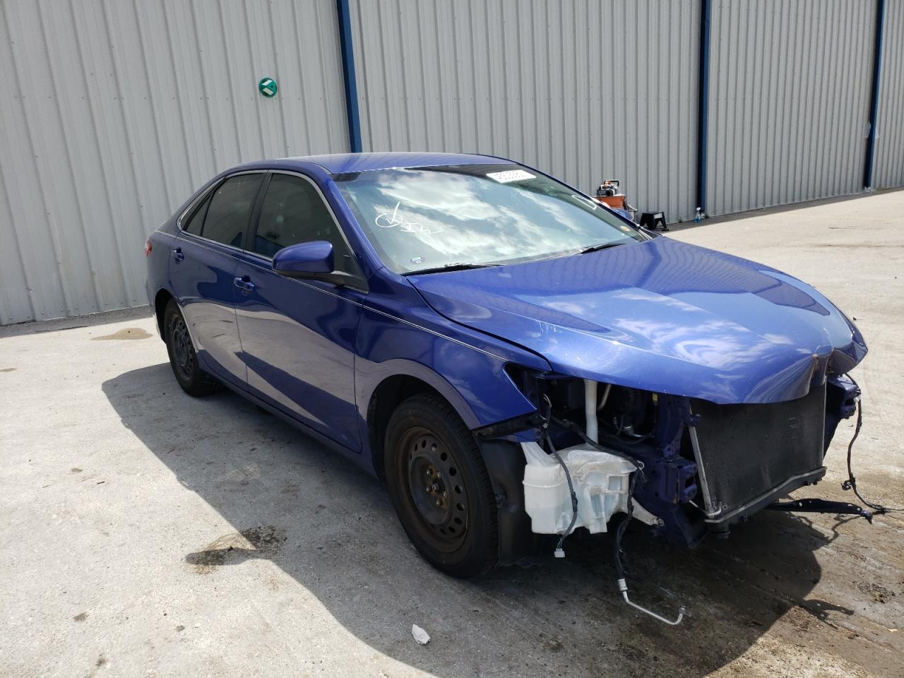 TOYOTA CAMRY LE/S 2016 with VIN 4T1BF1FK0GU581388 - Photo from auction