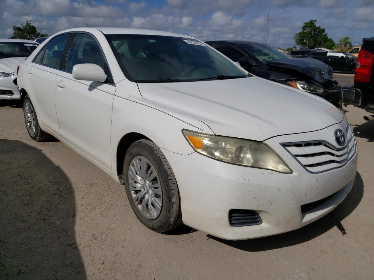 TOYOTA CAMRY BASE 2011 with VIN 4T1BF3EK1BU717341 - Photo from auction