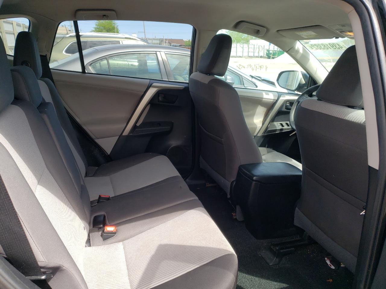 Photo 6 from auction – 2013 TOYOTA RAV4 LE with VIN 2T3BFREV5DW047302