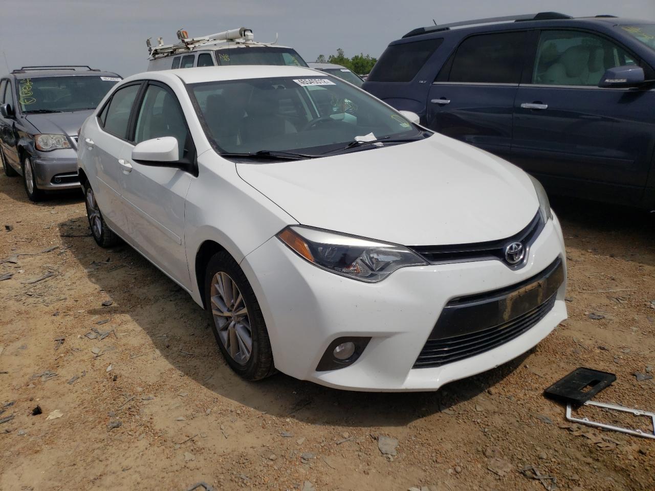 TOYOTA COROLLA L 2015 with VIN 5YFBURHE2FP198595 - Photo from auction
