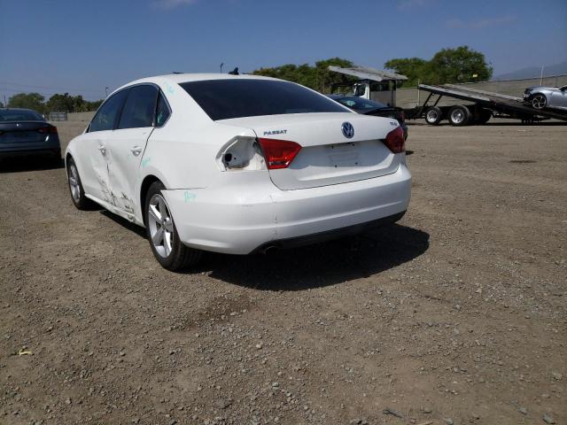 Photo 3 from auction – 2015 VOLKSWAGEN PASSAT SE with VIN 1VWBT7A33FC026730