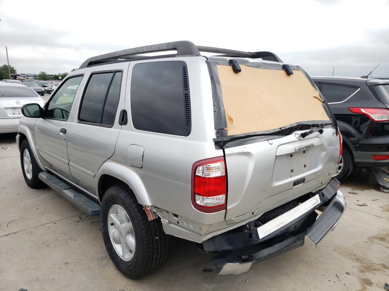 Photo 3 from auction – 2002 NISSAN PATHFINDER with VIN JN8DR09X22W665008