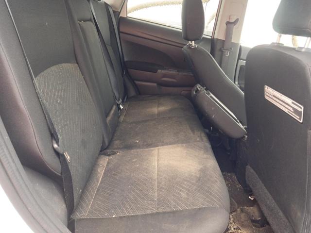 Photo 6 from auction – 2015 MITSUBISHI OUTLANDER with VIN 4A4AP4AW4FE049426