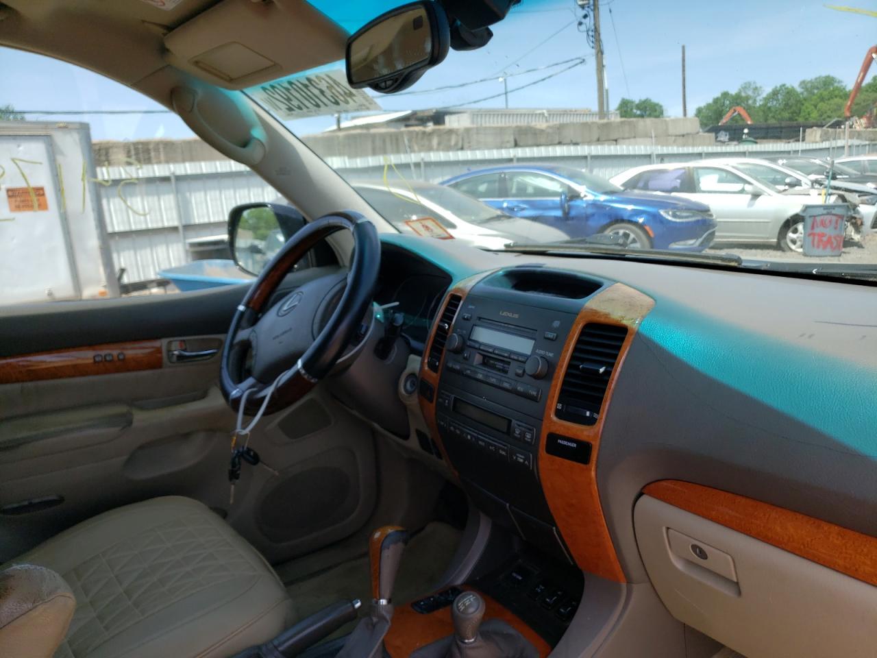 Photo 9 from auction – 2003 LEXUS GX 470 with VIN JTJBT20X830001987