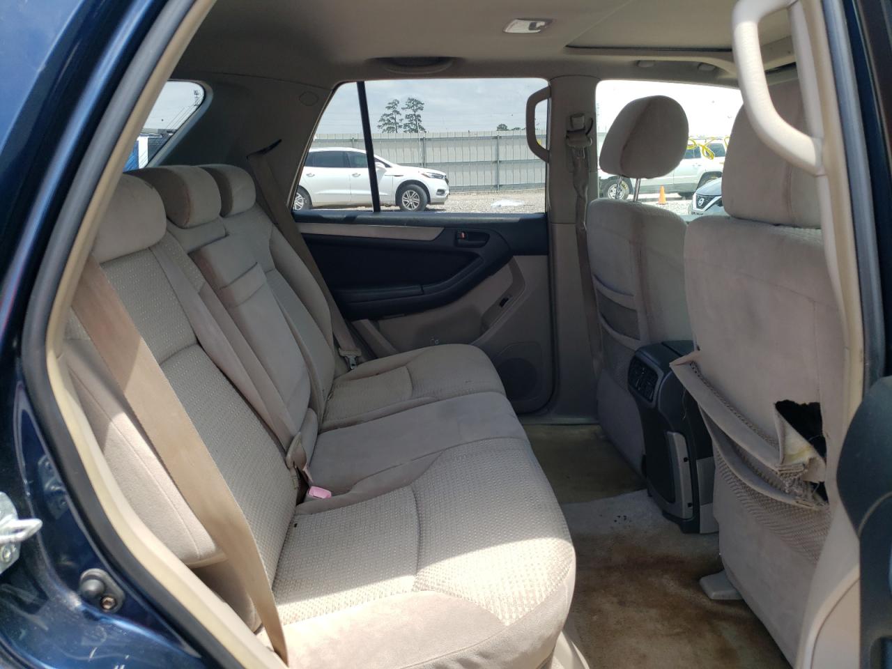 Zdjęcie 6 z aukcji – 2004 TOYOTA 4RUNNER SR z VIN JTEZU14R648016703