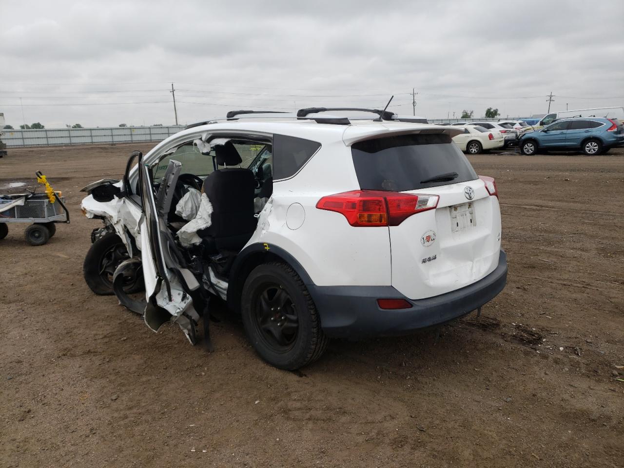 Photo 3 from auction – 2015 TOYOTA RAV4 LE with VIN 2T3BFREV6FW350978