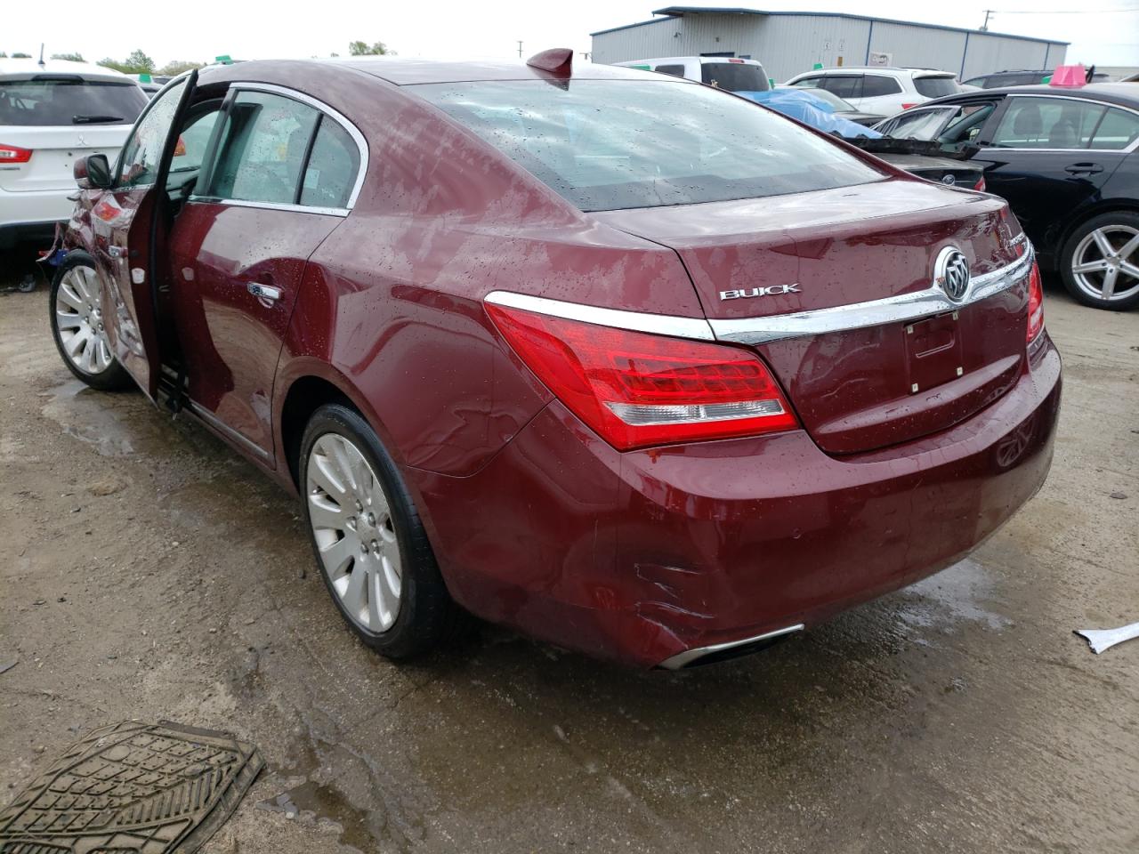 صورة رقم 3 من المزاد - 2015 BUICK LACROSSE مع VIN 1G4GC5G31FF296702