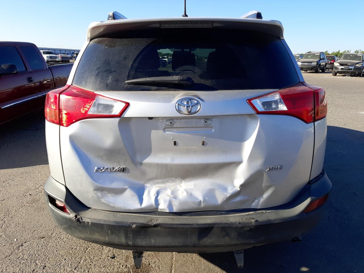 Photo 9 from auction – 2013 TOYOTA RAV4 XLE with VIN JTMWFREV7D5000488