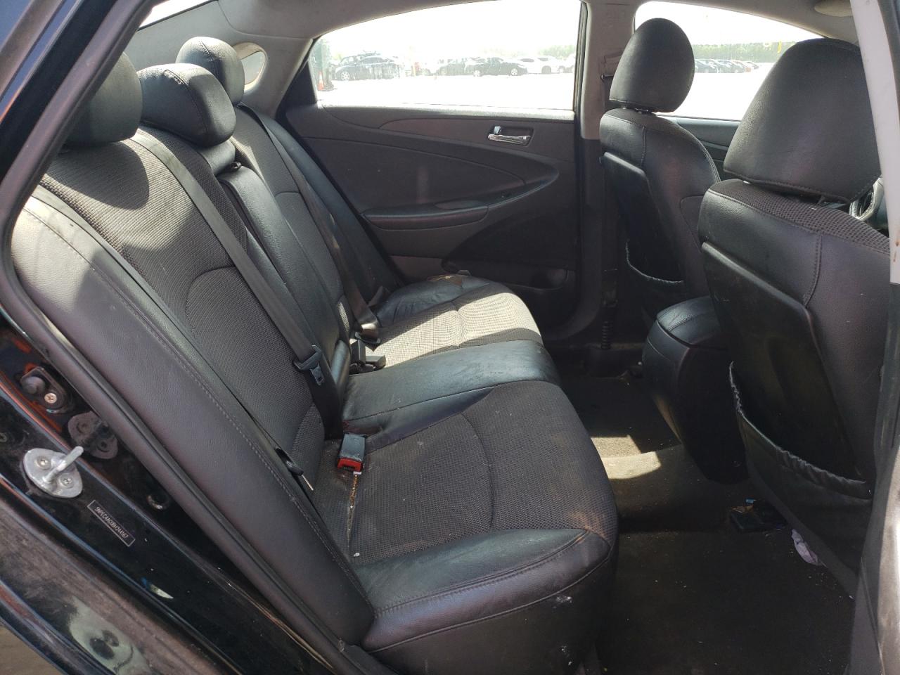 Zdjęcie 6 z aukcji – 2011 HYUNDAI SONATA SE z VIN 5NPEC4AC0BH244167