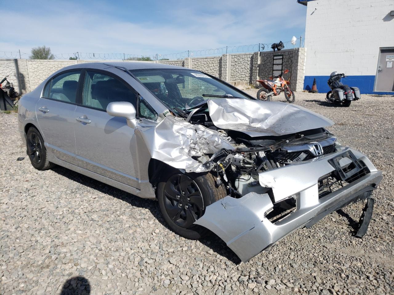 Photo 1 from auction – 2011 HONDA CIVIC LX with VIN 19XFA1F52BE045614