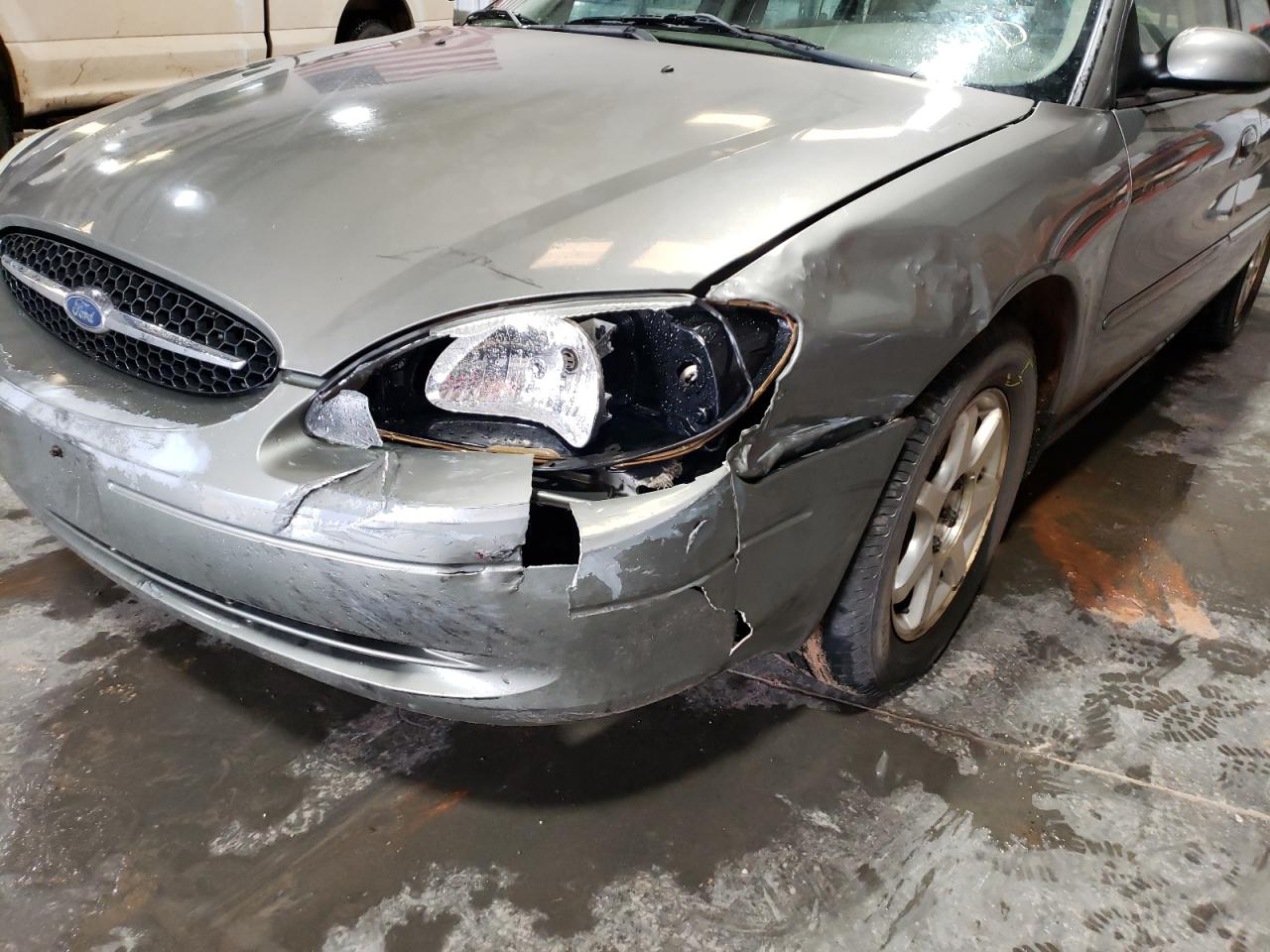 Photo 9 from auction – 2003 FORD TAURUS SES with VIN 1FAFP55283A227762