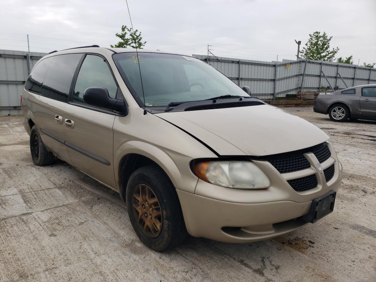 DODGE GRAND CARA 2002 with VIN 2B4GP44372R764083 - Photo from auction