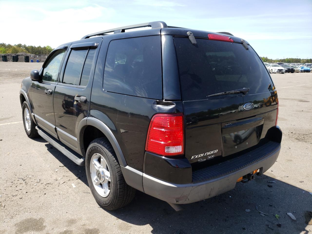 Photo 3 from auction – 2003 FORD EXPLORER X with VIN 1FMZU73K03UC24993