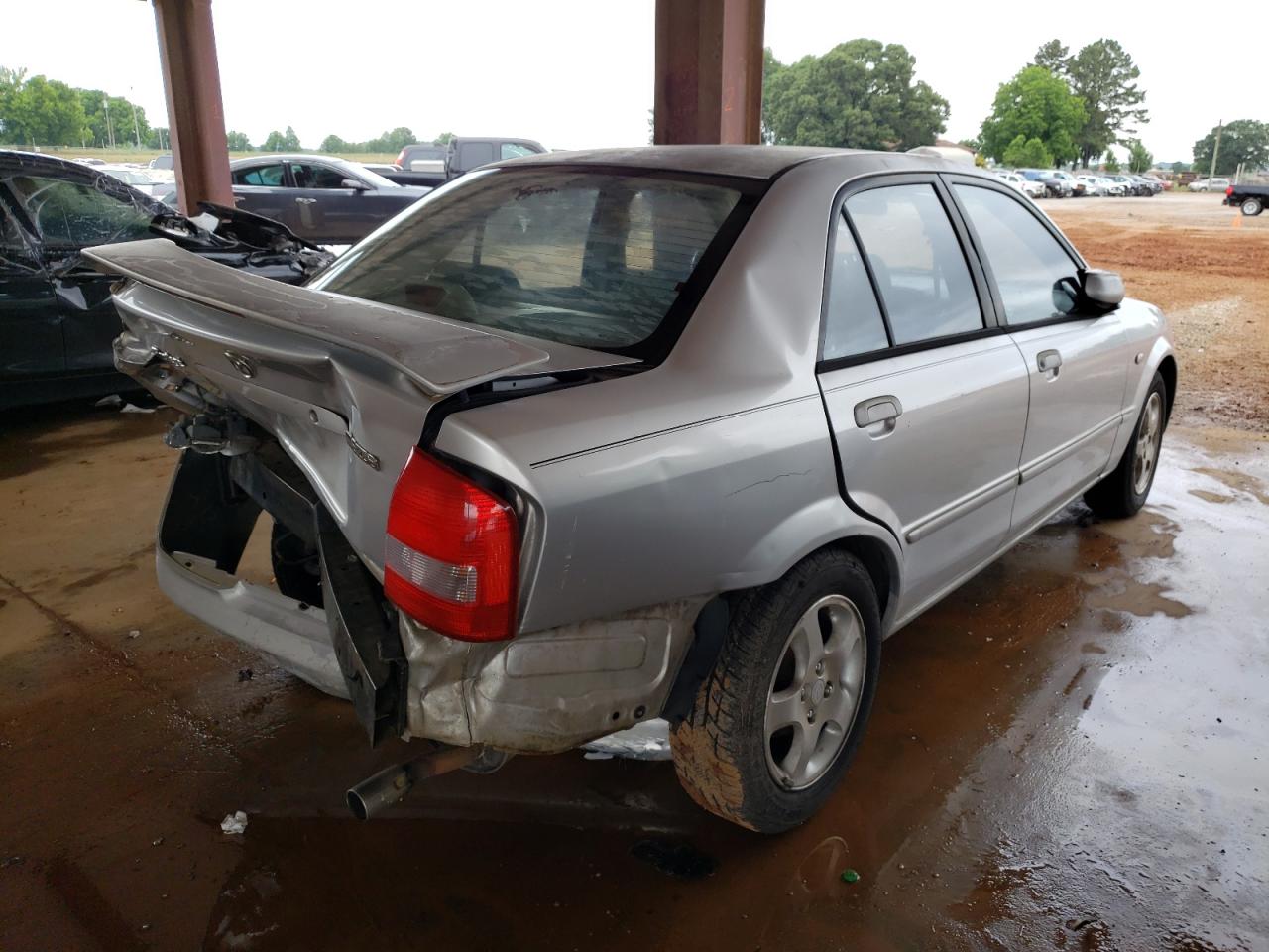 Photo 4 from auction – 2002 MAZDA PROTEGE DX with VIN JM1BJ225621597520