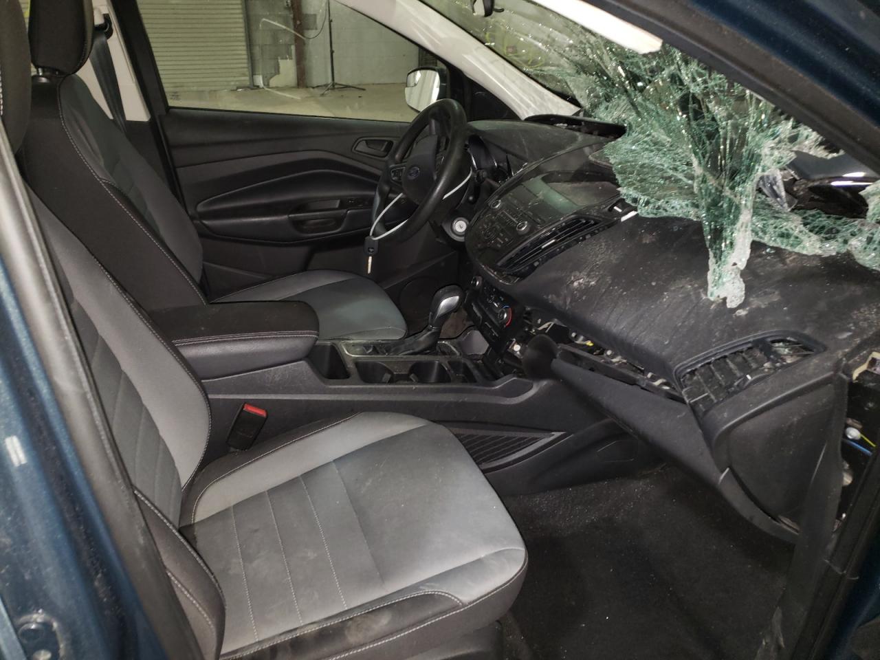 Photo 18 from auction – 2019 FORD ESCAPE S with VIN 1FMCU0F70KUC18467