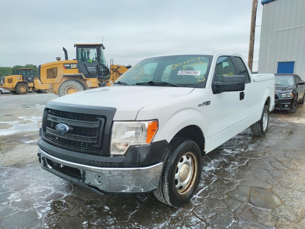 Photo 2 from auction – 2013 FORD F150 SUPER with VIN 1FTEX1CM2DKF43060