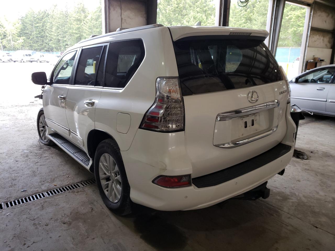 Photo 3 from auction – 2015 LEXUS GX 460 with VIN JTJBM7FX6F5117259