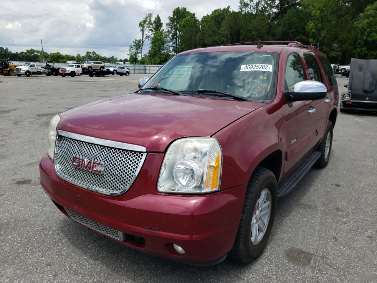 Photo 2 from auction – 2007 GMC YUKON with VIN 1GKFC13J37R146494