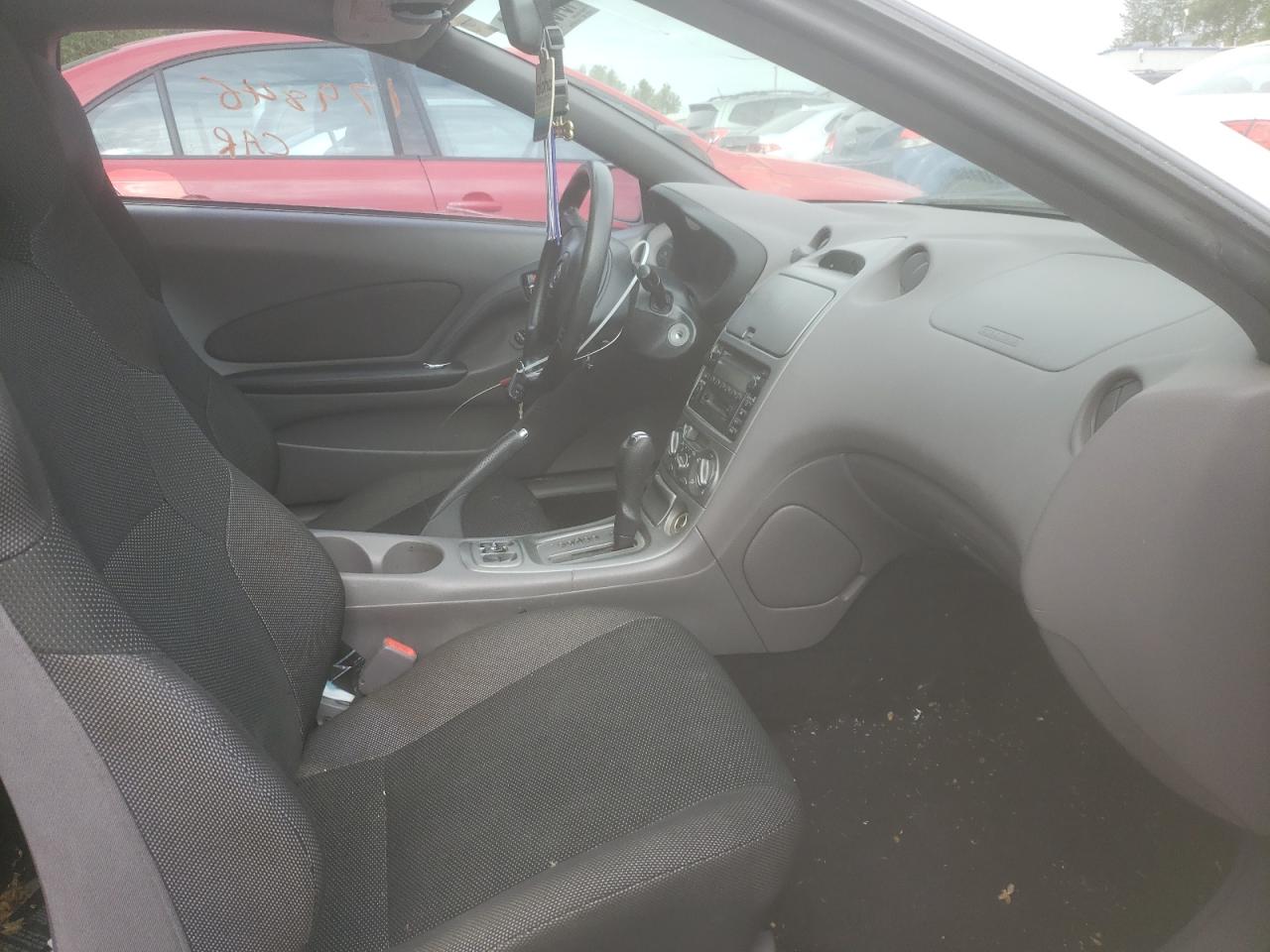Photo 5 from auction – 2001 TOYOTA CELICA GT with VIN JTDDR32TX10082269