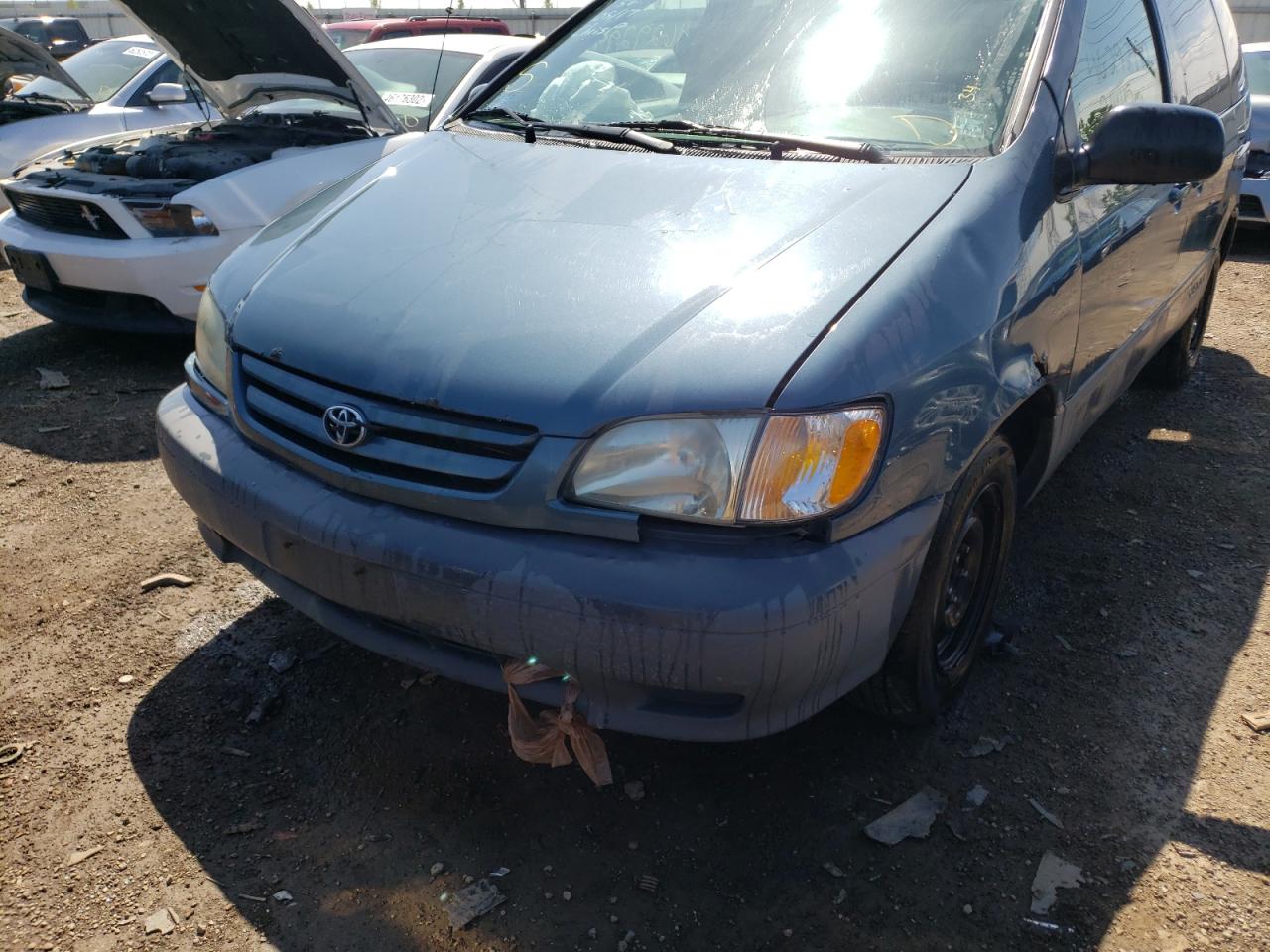 Photo 9 from auction – 2003 TOYOTA SIENNA LE with VIN 4T3ZF13C63U540938